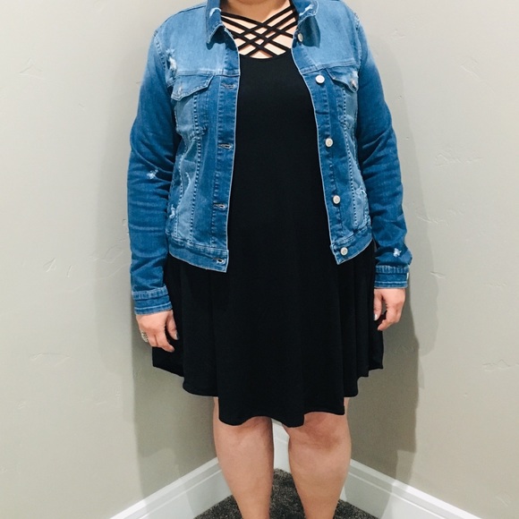 Plus Size Casual Fall Black Dress. - Picture 7 of 8